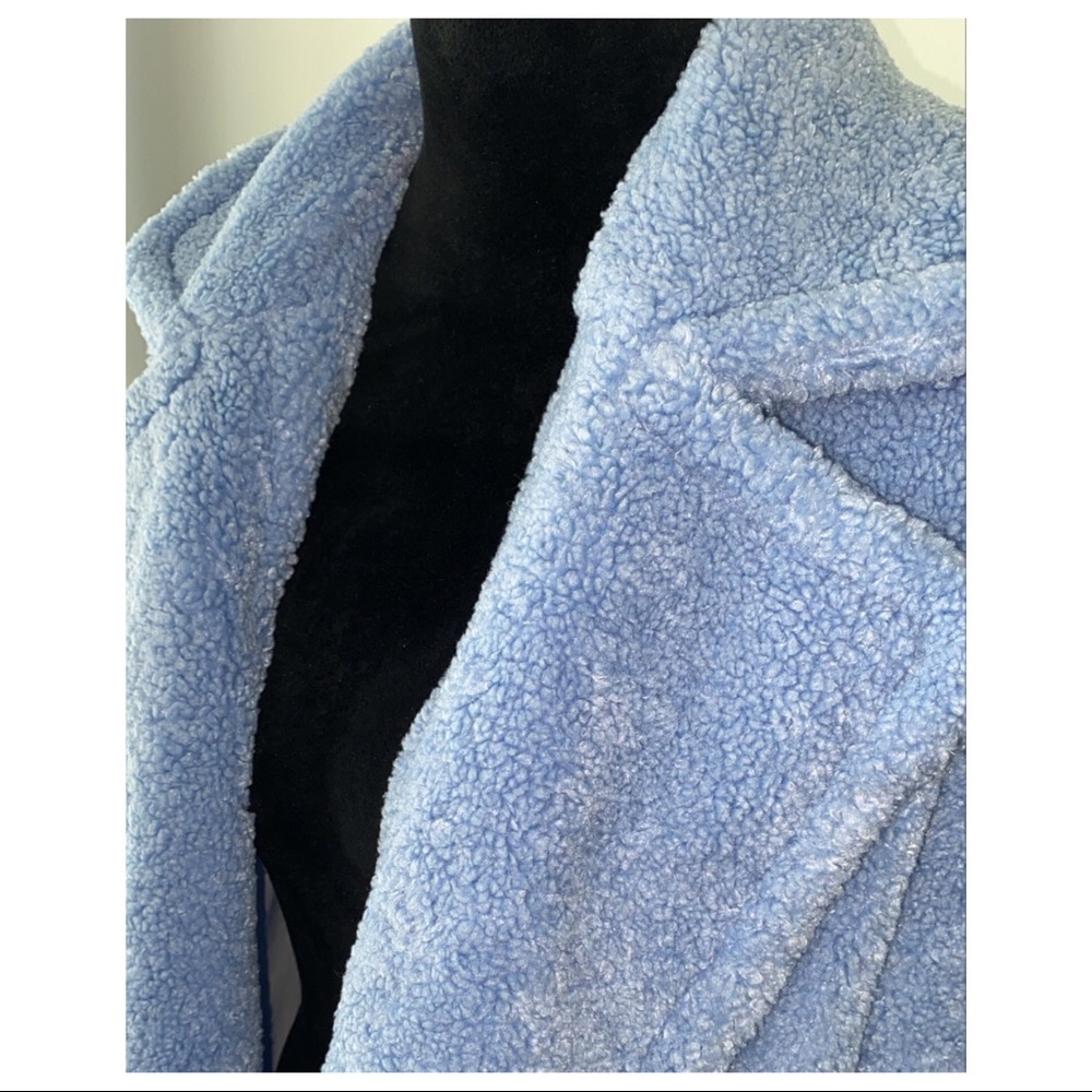 💥6 HR SALE💥 SOMETHING NAVY TEDDY FAUX FUR COAT - Picture 4 of 8